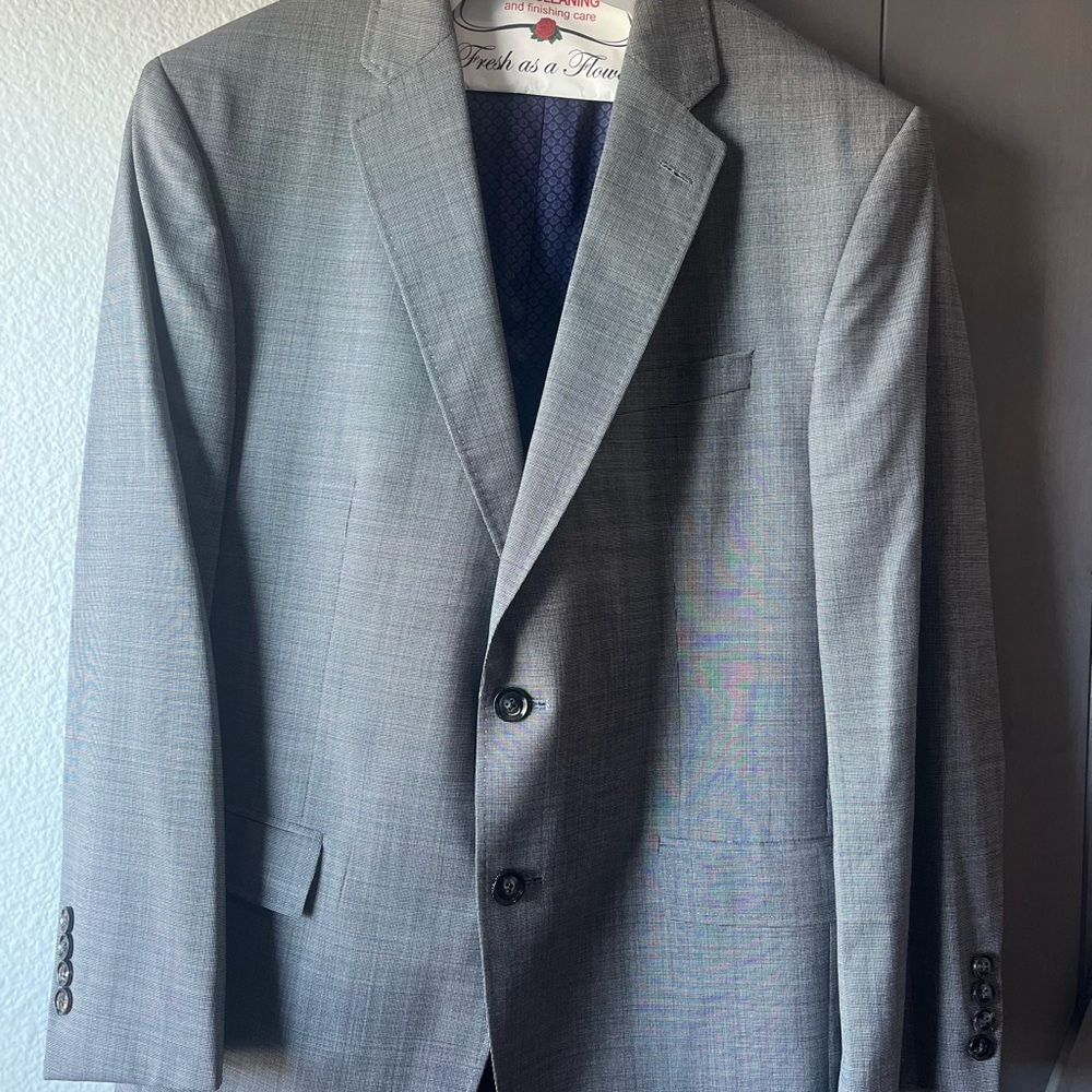 Men's Ted Baker London Gray Suit 42S.